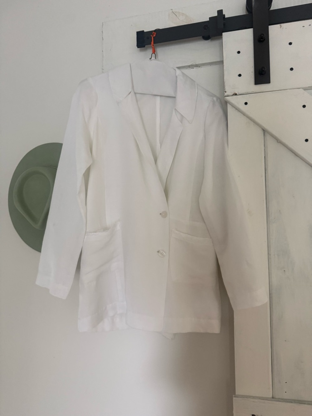 Show Me Your Mumu Escape Blazer Romper in White Linen - Picture 3 of 4